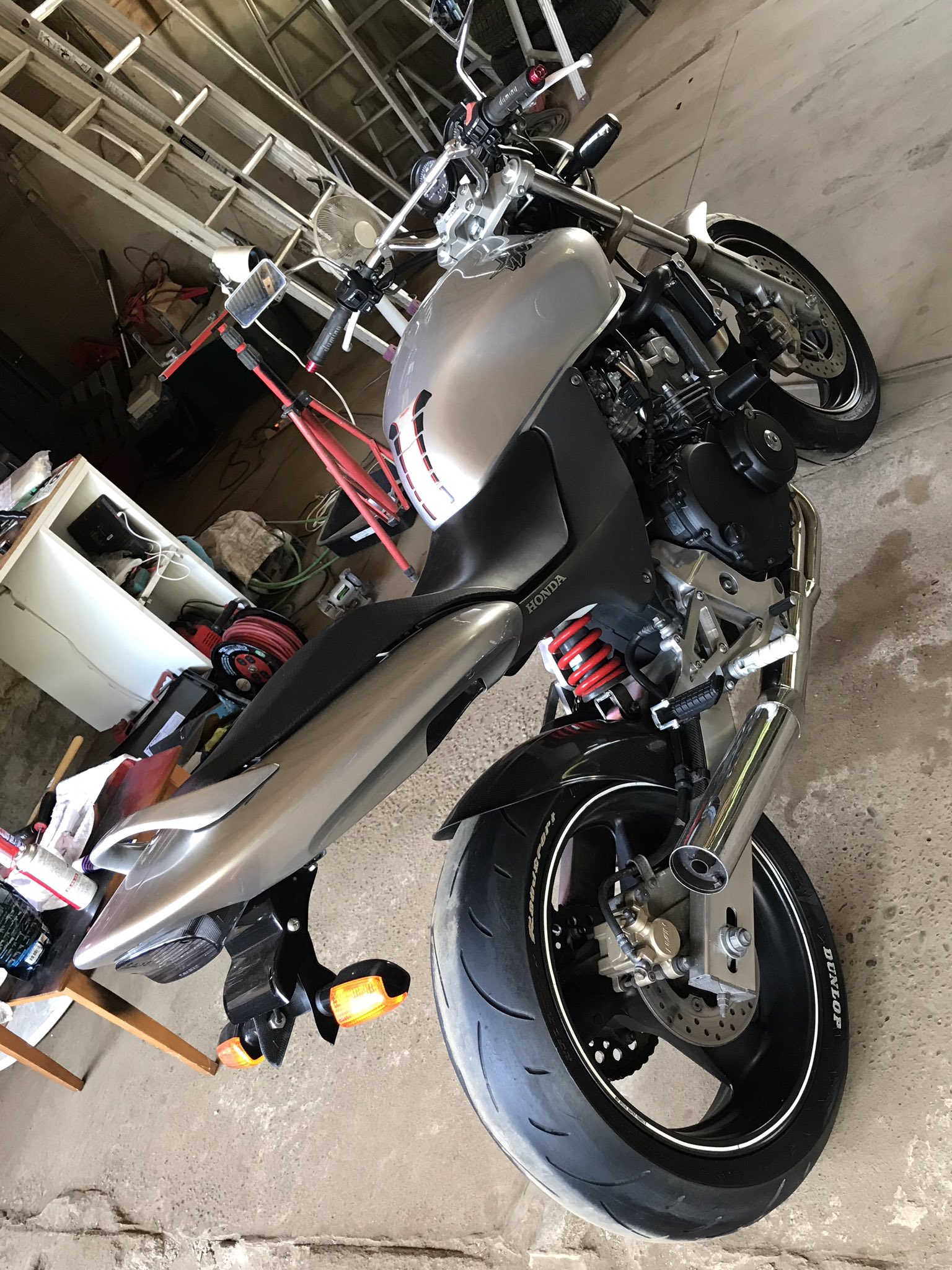 ホーネット250 インナーフェンダー bskampala.com