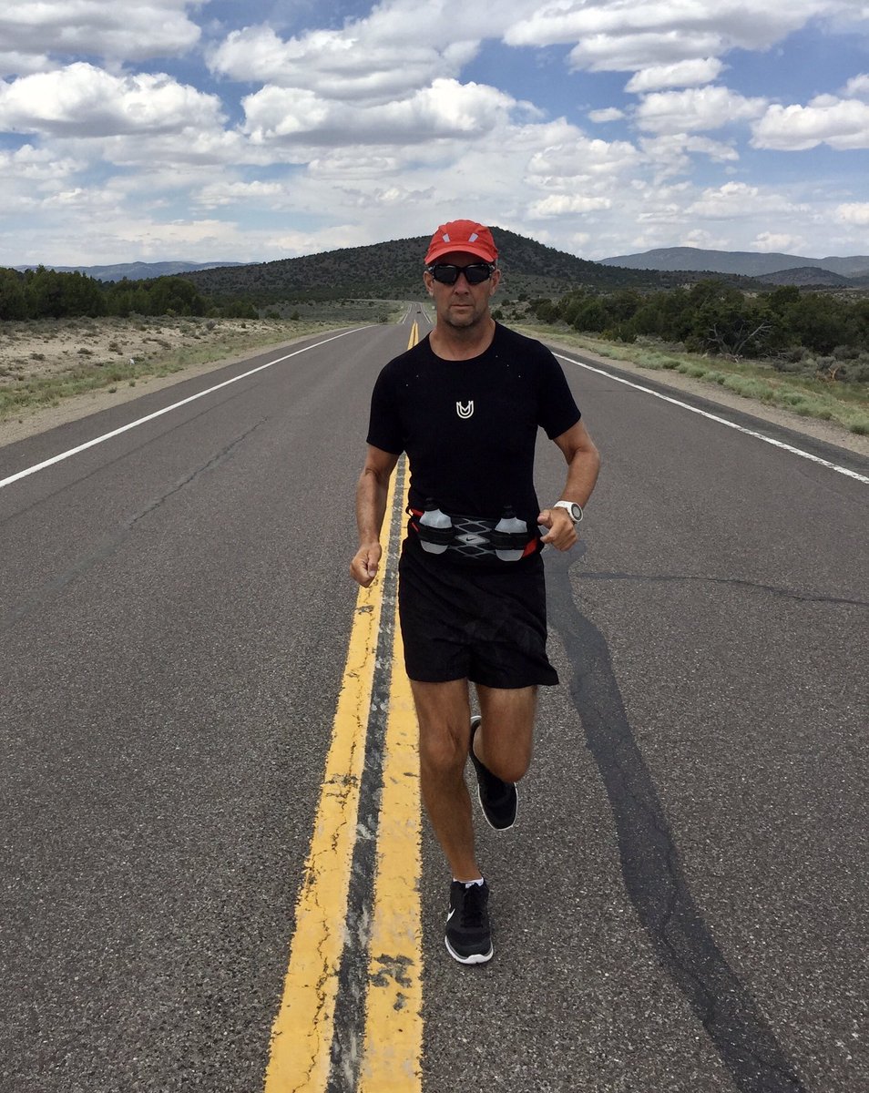 RichardDonovan7's tweet photo. The Lonelieness of Long Distance Runner on The Loneliest Road in America, 2015. #Highway50 #Nevada #ultrarunning #running #TransUSARun https://t.co/ZP7IKDDhQD