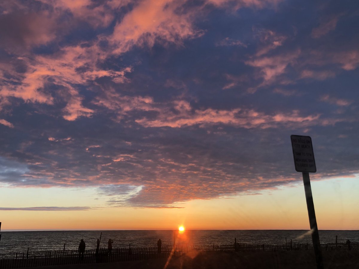 elitraub_'s tweet photo. @jason_rigg11 I gotchu #cloudwhore #coolclouds https://t.co/SL69QBvZ24