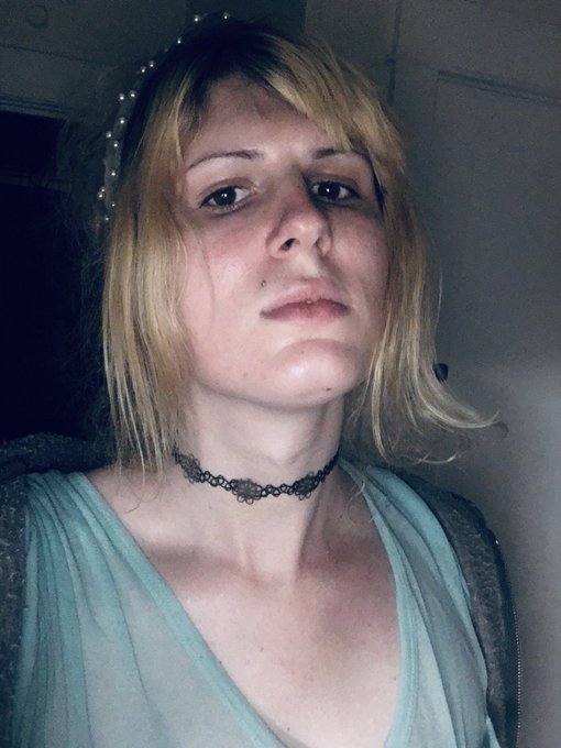 lol my bangs https://t.co/ZROufz6JLy<a href="/tag/mvsales"class="tags"><span>#mvsales</span></a><a href="/tag/mvtrans"class="tags"><span>#mvtrans</span></a>