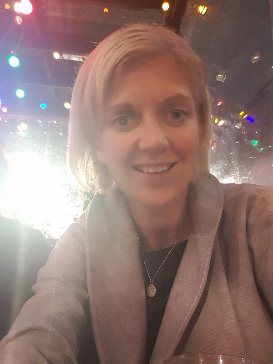 louaitken's tweet image. OMG. I am at the pub. #GoldingsDive #AlertLevel2