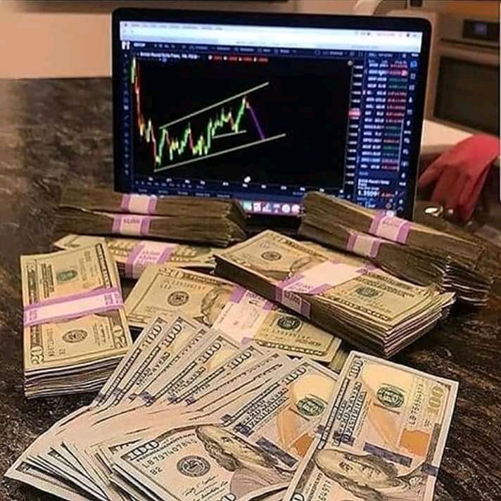 BtcDerrick's tweet photo. #make #token #dollar #crypto #tradermanager #exchange #cryptocurrency #forex #maketrade #trader. One of those moment you will remember for the rest of your life. Building a loyal and trustworthy team turning it into a family 👑 https://t.co/arKbhblkLZ