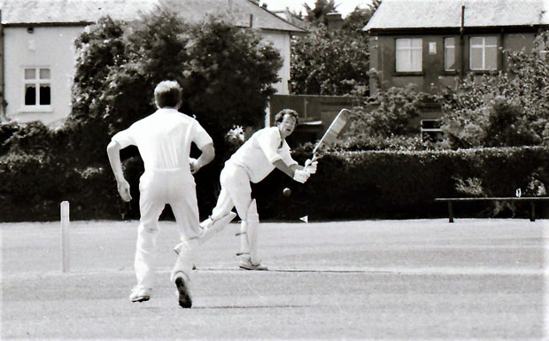 The stories I tell my kids - a quite brilliant read by Peter Pendergast. cricketeurope.com/DATABASE/ARTIC…