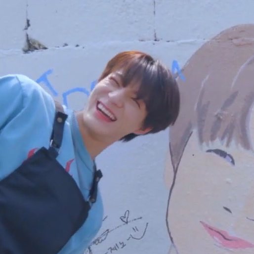 𝙢𝙖𝙙𝙡𝙮 𝙞𝙣 𝙡𝙤𝙫𝙚 𝙬𝙞𝙩𝙝 𝙟𝙚𝙣𝙤 🥑 tweet media