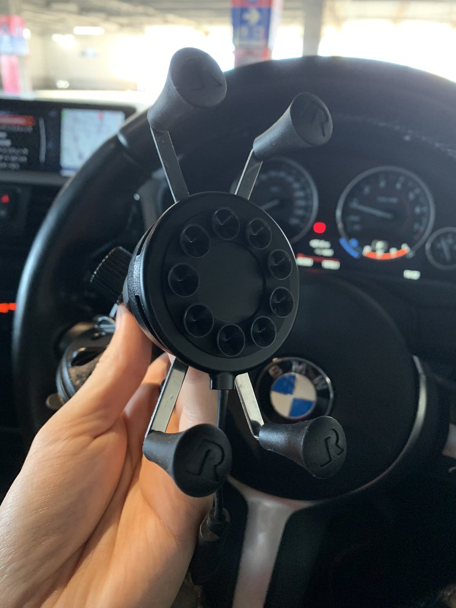 名前を追加 最近使ってたqi対応スマホ車載ホルダー 粘着吸盤が溶けてベトベトで付け外しが困難に でも以前使ってた強度と安定感抜群のramマウントにはワイアレス充電対応のホルダーがない じゃあ作ってしまえと Qi充電器とxホルダーをくっつけた