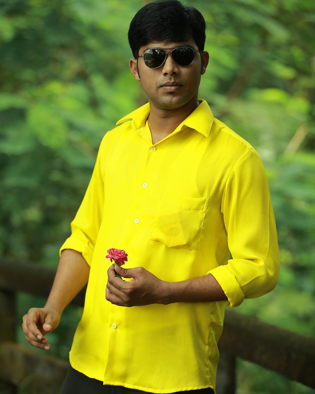 Mango Malayalam on X: Tag that Girirajan #Kozhi in your gang! 😉😆  #5yearsofPremam special click by #Sharaf #Premam #MalayalamFilmnagar  t.co55yL1nPgmj  X