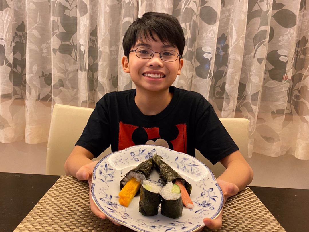asijMachidori's tweet photo. #G5JPclass students are proud of their accomplishment. They learned how to make Sushi rice, #Kappa, Japanese folklore, of course Japanese language! #fun #MakingConnections https://t.co/e4IHFB1gDf