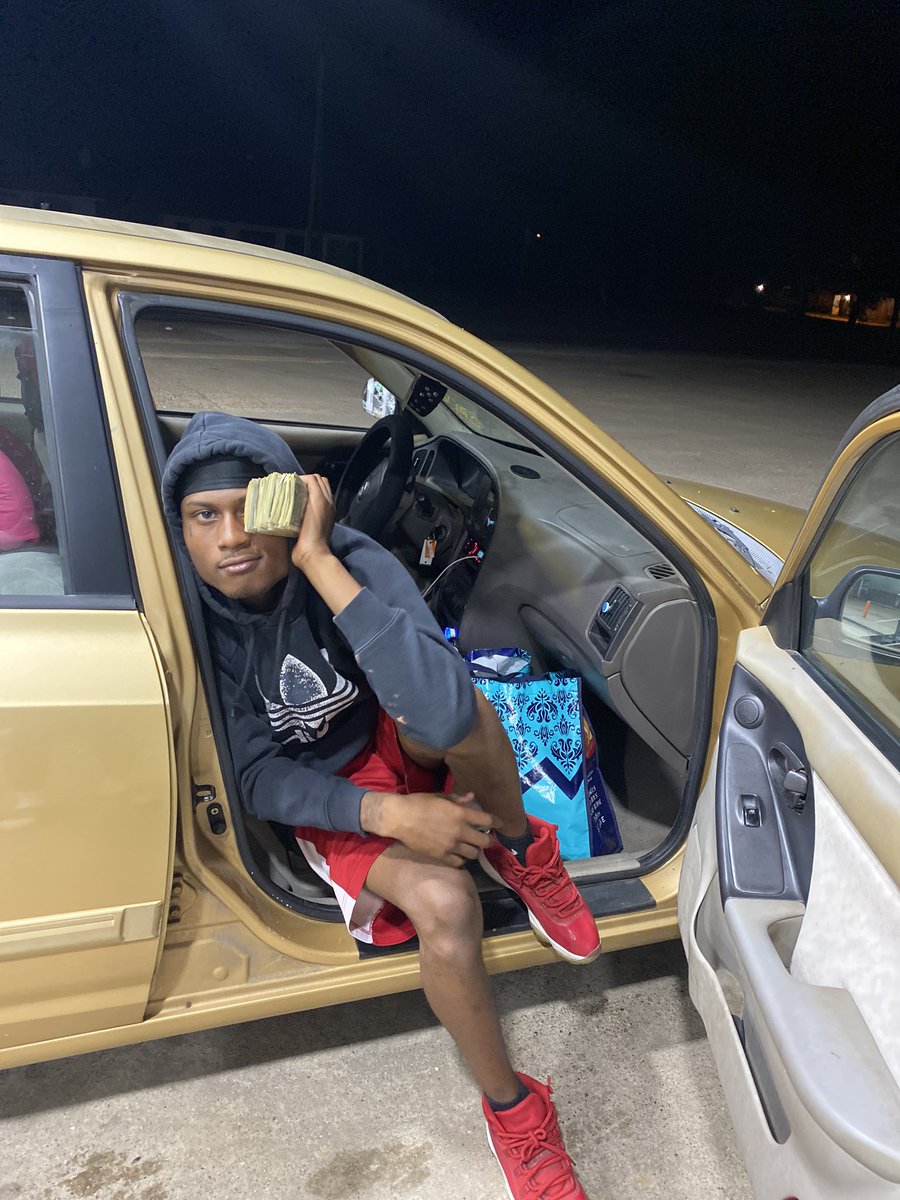 lil_keybo's tweet photo. Im da king kf dis shit this not checkers this chess✌🏾⛽️ https://t.co/CKTdFLQBcu