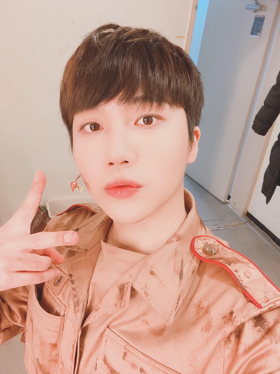 D-534- omona Jinho? Just wondering if you're already allowed to write letters coz i miss u. Anyway stay well jinho. Fighting today too!   #Pentagon  #Jinho  #펜타곤  #진호  @CUBE_PTG