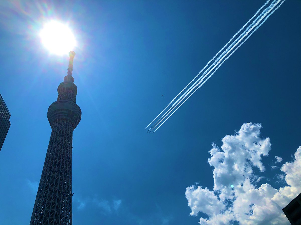 _fkfky's tweet photo. スカイツリーの中からと外から✈️ https://t.co/RX0reiIJgv