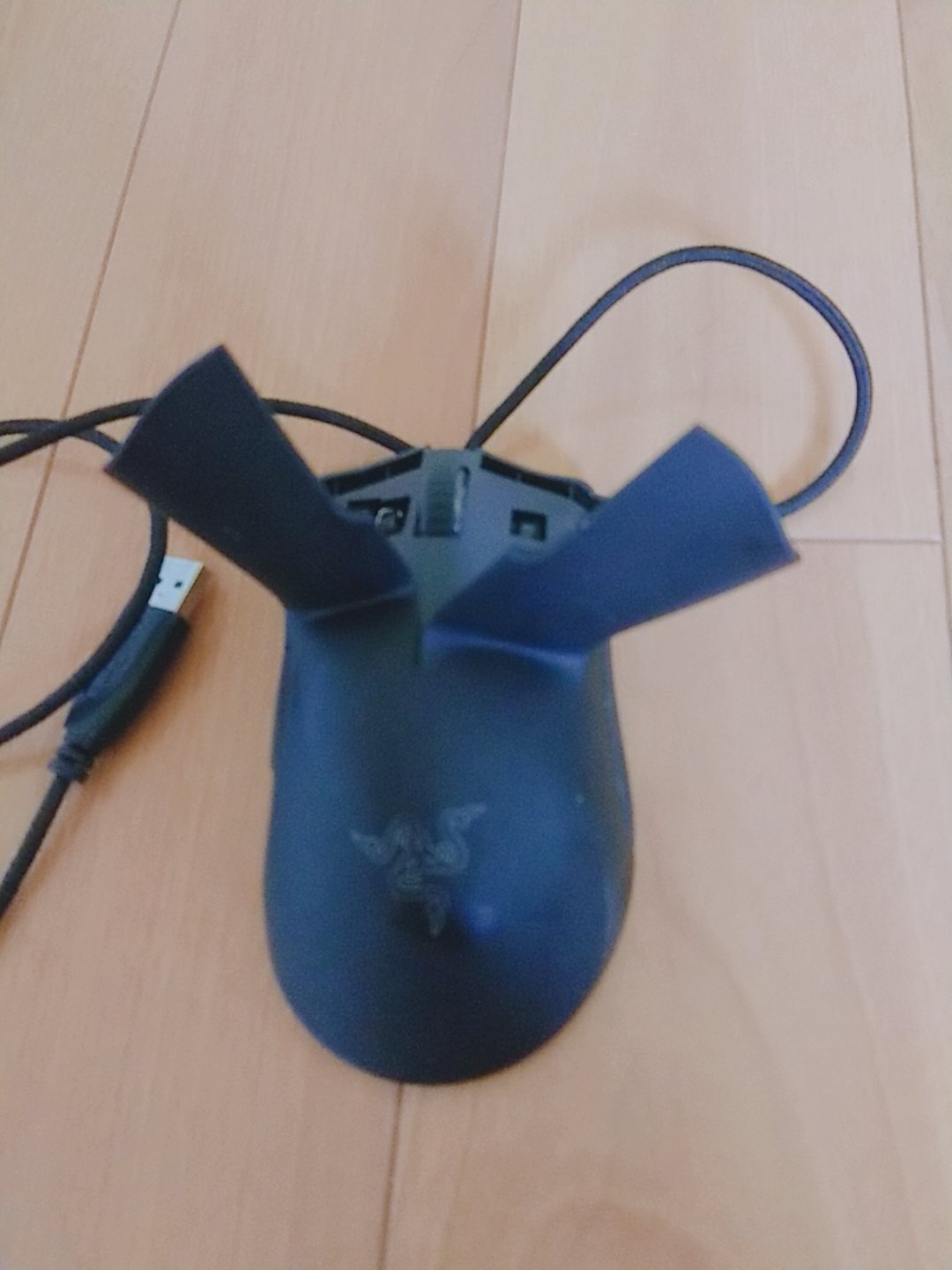 Aioa 偽物razerマウス 500dpiも出ないゴミ クワガタにしました かなり前にvtuberの誰かがしてたの見て真似しました T Co 2syma2mkqo Twitter