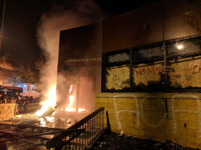 View image on Twitter