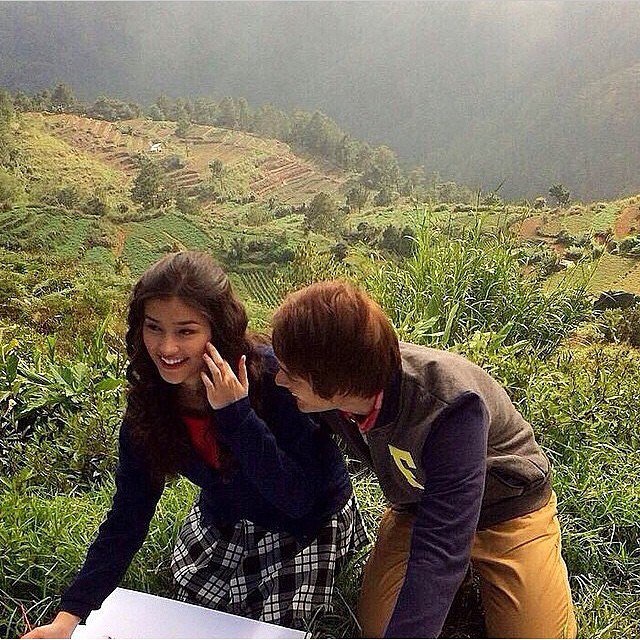 MonkeyBombay's tweet photo. I don’t need paradise because I found you, I don’t need dreams because you’ve already come true.

WE STAN LIZQUEN https://t.co/gzVwFqTG3g