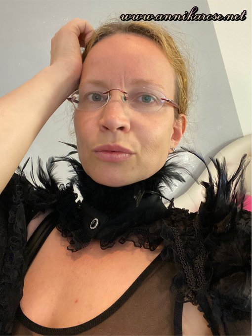 G&auml;&auml;&auml;n. Guten Morgen 🌞 gut das morgen #Wochenende ist! https://t.co/rxjb78idFk<a href="/tag/wochenende"class="tags">#Wochenende</a>