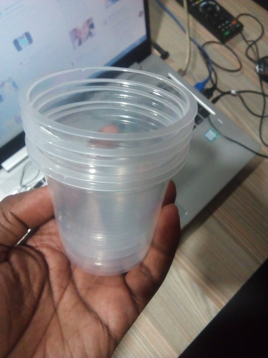 Niko na tumbler, come na.......?
(5 marks) #supafriday #Brekko