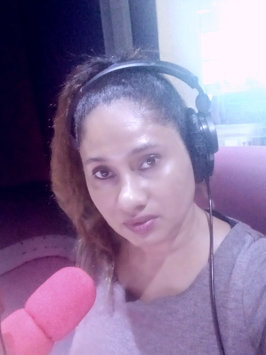 cathymalejane's tweet photo. Gabz FM,  6 to 9am on Friday,  Saturday and Sunday... Join me??? #VillageGirlVibes #RadioGuru #GabzFm #LetebeleLeLentshonyana #MistressOfCeremonyOffDuty #VillageGirlFromRamotswa #McOfNote #TwentyPlenty #DiyChick #CashMoney https://t.co/dMf4loU1cS