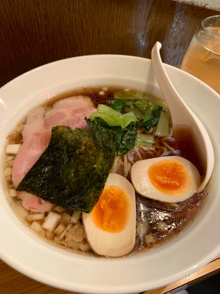 Uzivatel ヒロヲカ Na Twitteru 品川港南口のモツが美味しい知る人ぞ知る居酒屋 みかさ が営業再開の試運転でランチタイムのラーメン やってます 以前ランチをやってた頃出してた幻のラーメンが今だけ食べられます 低温調理のローストポークと生姜が効いたスープ Uzivatel ヒロヲカ Na Twitteru 品川港南口のモツが美味しい知る人ぞ知る居酒屋 みかさ が営業再開の試運転でランチタイムのラーメン やってます 以前ランチをやってた頃出してた幻のラーメンが今だけ食べられます 低温調理のローストポークと生姜が効いたスープ