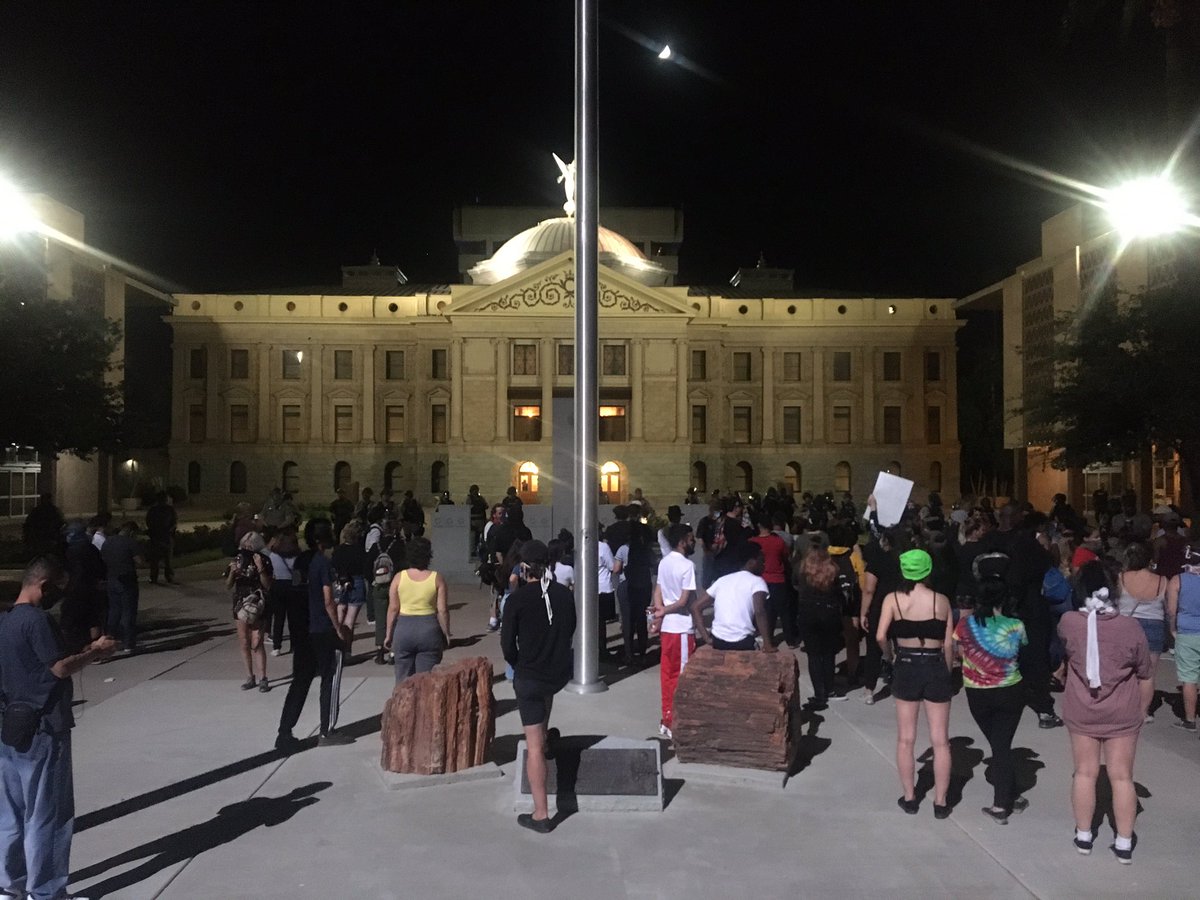 Finally arrived to the Capitol where there’s still people protesteting. – at  Arizona State Capitol