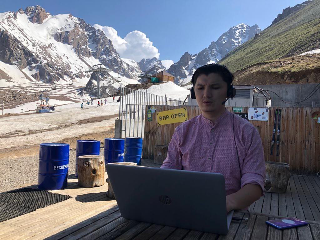 EPAMKazakhstan's tweet image. Stay safe, keep distance, strive for excellence💫

#WFH #RemoteByDesign #EPAMKazakhstan