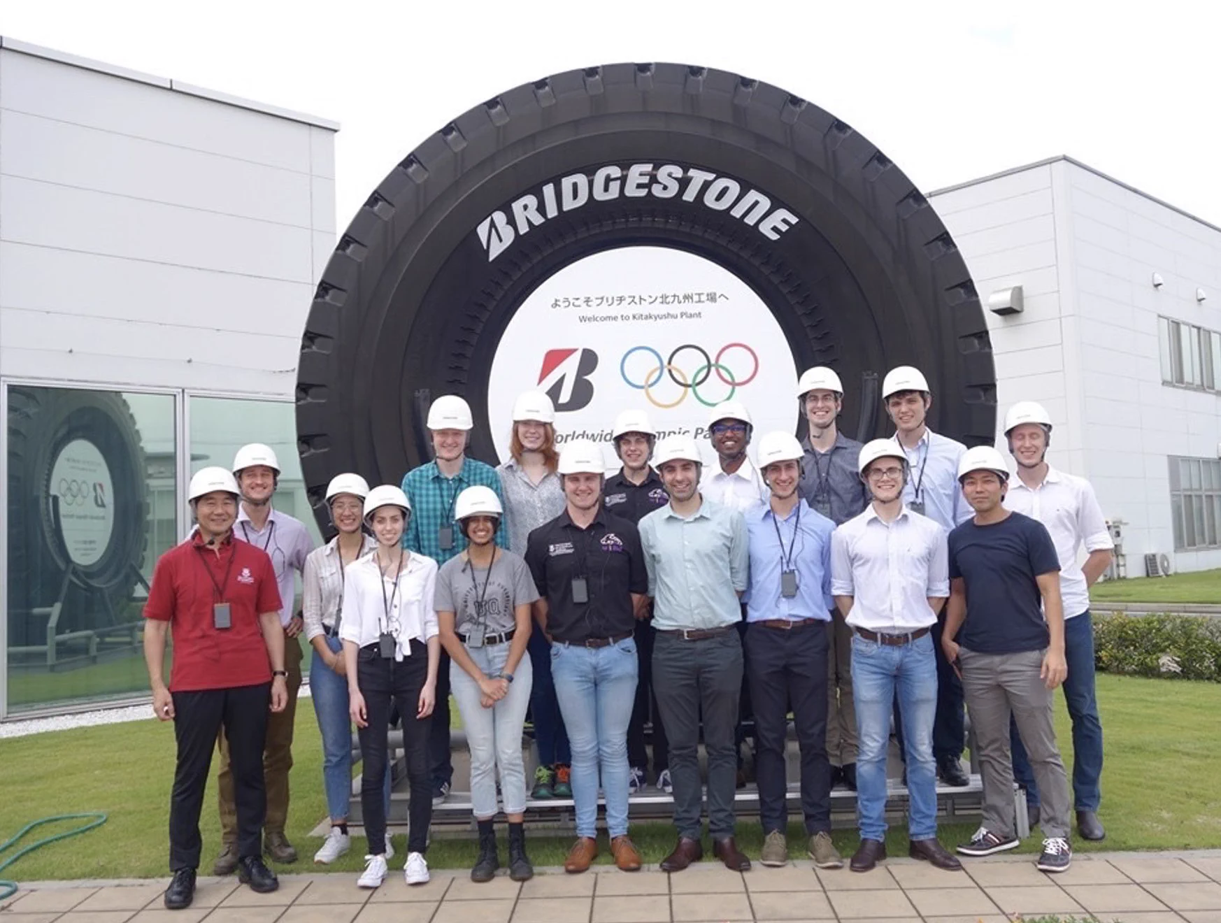 @BridgestoneBlog @JosephYoiko 僕の故郷、北九州若松の工場にオーストラリアの学生たちを引率して見学させていただきました。 