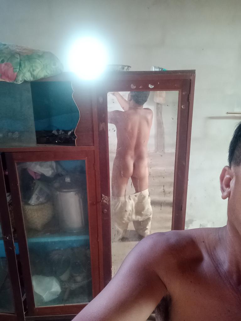 อยากอายอยู่