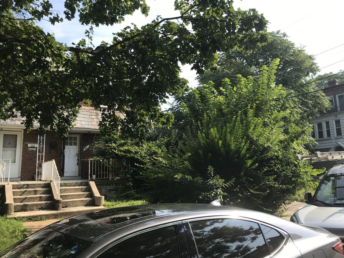 JSRemodeling1's tweet photo. Before Remodel of the Exterior of the Townhome https://t.co/EeQ80UCMqK
