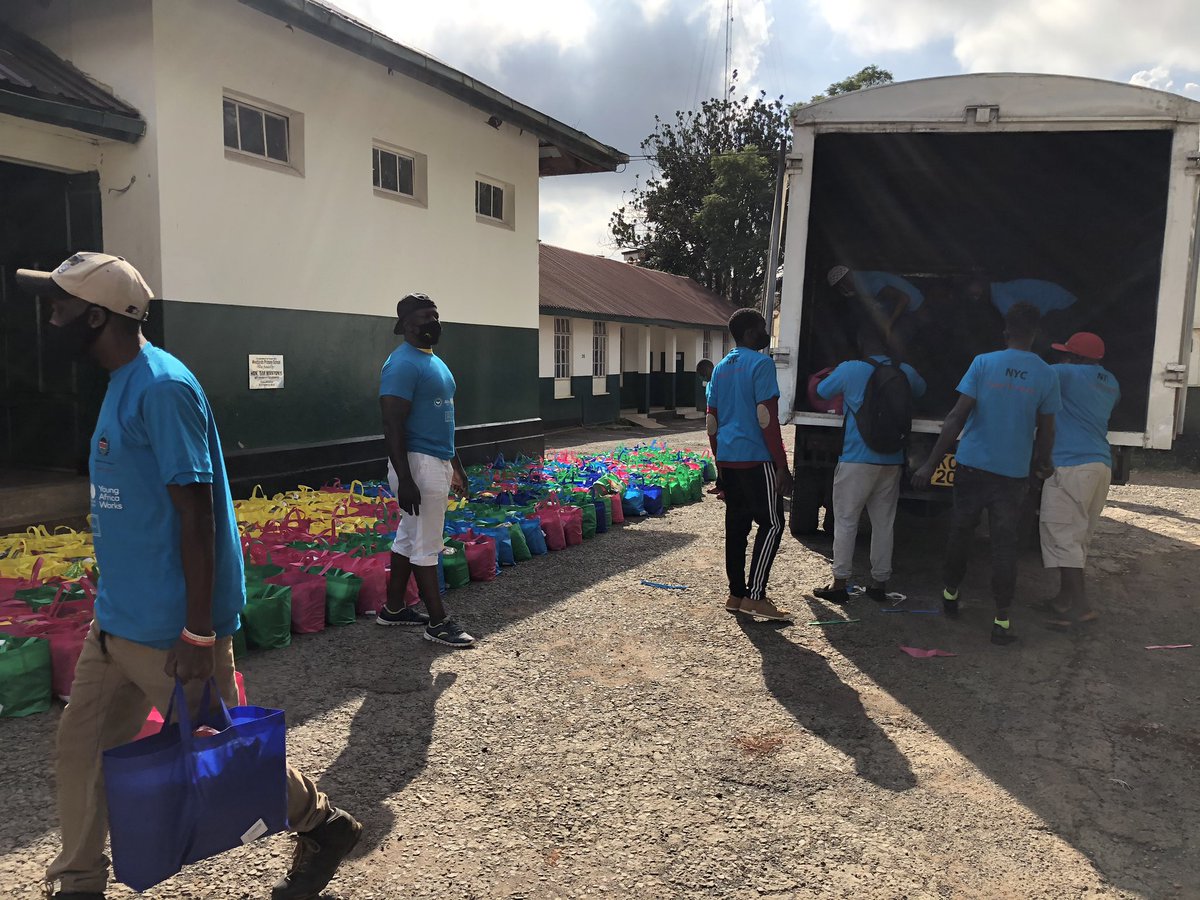 SidianBank's tweet photo. Today we are at Westlands Primary School together with @AjiryKE @CentumCares and @NYCKENYA1 ready for the Zero Contact Food Distribution that will feed 500 families in Kangemi area.
#supportingfamilies https://t.co/VlJyBbwCc8