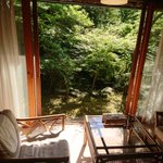 ツイートに含まれる画像