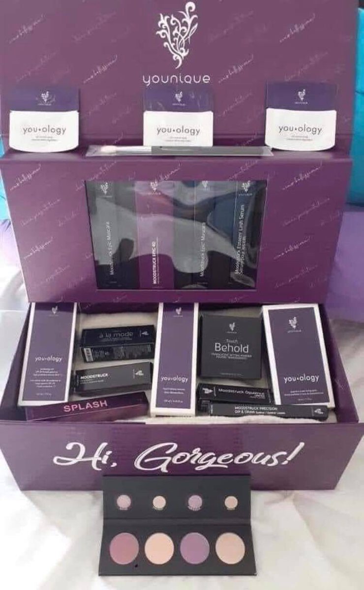 YouniquewithLa1's tweet photo. It’s the LAST 3 days to grab yourself a beauty box of dreams with 78% off!! 

💜 15 full size products 
💜 £352.50 worth of make up and skin care 
💜 You pay just £69 

PLUS you get £20 product credit to spend on what you’d like on the website!! 

You’re welcome 😉 https://t.co/rlKWn1k36d