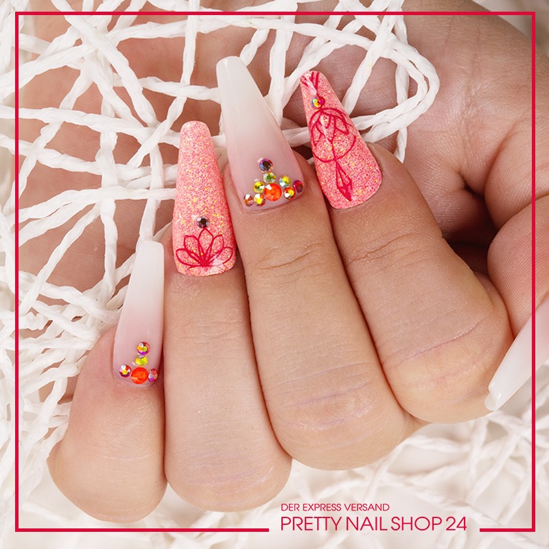 Pretty Nail Shop 24 Neben Einem Dezenten Babyboomer Kommt Die Trendfarbe Neon Peach Gleich Noch Mal So Schon Zur Geltung Jolifin Laveni Diamond Dust Art Nr French Gel 9181 Stamping Lack