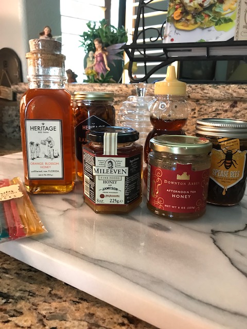 Friday Feast in Mary' Tavern! Honey, Bees, and writing. Come on over! #amblogging #writingcommunity #lovehoney #foodie #lovetobake #lovetocook #amwriting #romance #wrpbks marymorganauthor.com/post/friday-fe…