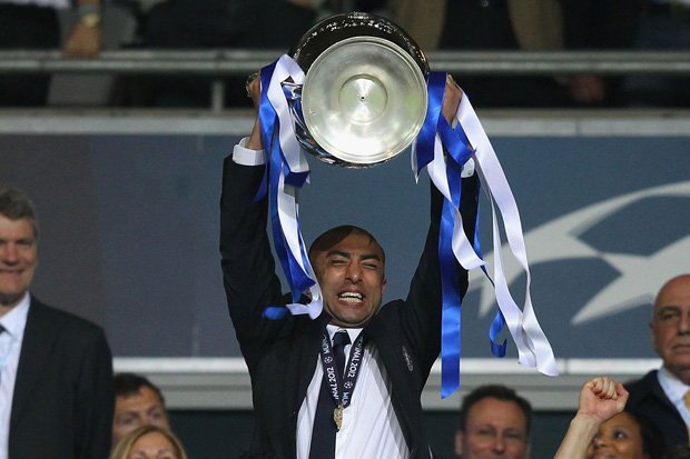 Happy Birthday to Roberto Di Matteo who turns 50 today! 