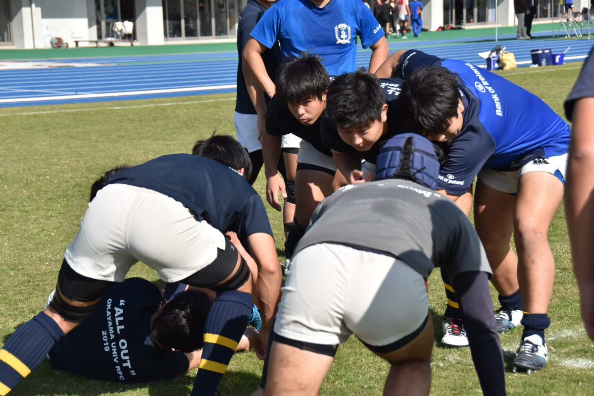 岡山大学ラグビー部新歓アカウント ポジション プロップ Pr 背番号 1番 3番 スクラムの主軸となっており 縁の下の力持ちであるポジションです 日本代表で言えば稲垣選手が有名ですね プロップの選手が相手を吹き飛ばしながら走っていく姿は