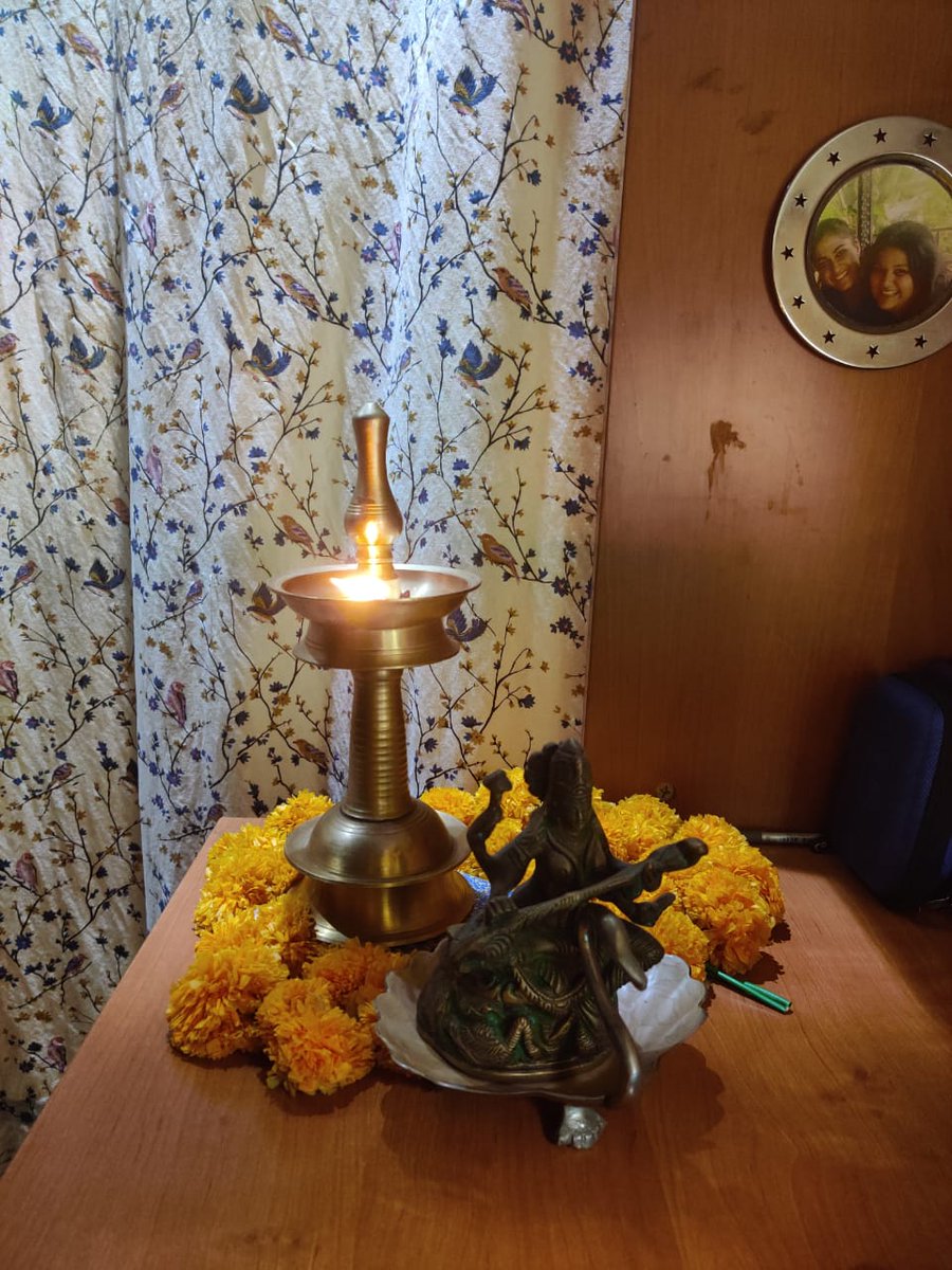 MDIGurgaon's tweet image. The Induction programme for National Management Programme (NMP-33) was held in the online mode on 28th May, 2020.  

The online Induction started on an auspicious note with the lighting of the lamp by Dr. Pawan Kumar Singh, Director (MDI)..

(1/n)

#NMP33 #MDIGurgaon  #ManDevIan