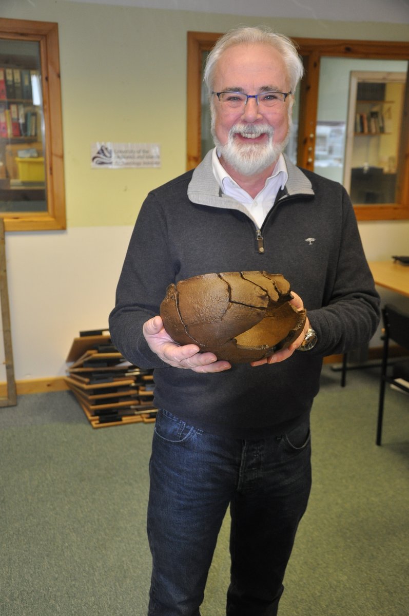 9  #IconArchTC Orkney 3D used the photogrammetry data to print a scale replica of the bowl. This amazing replica is a really fun approach to interacting with a fragile and significant artefact in a way which would never usually be possible