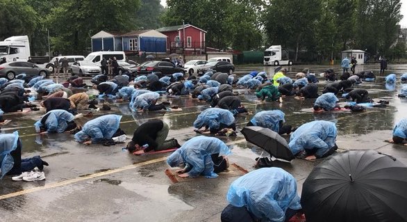 abdulbakiii's tweet photo. Günün en değerli fotoğrafı bana göre budur https://t.co/XdBGU5P1X7