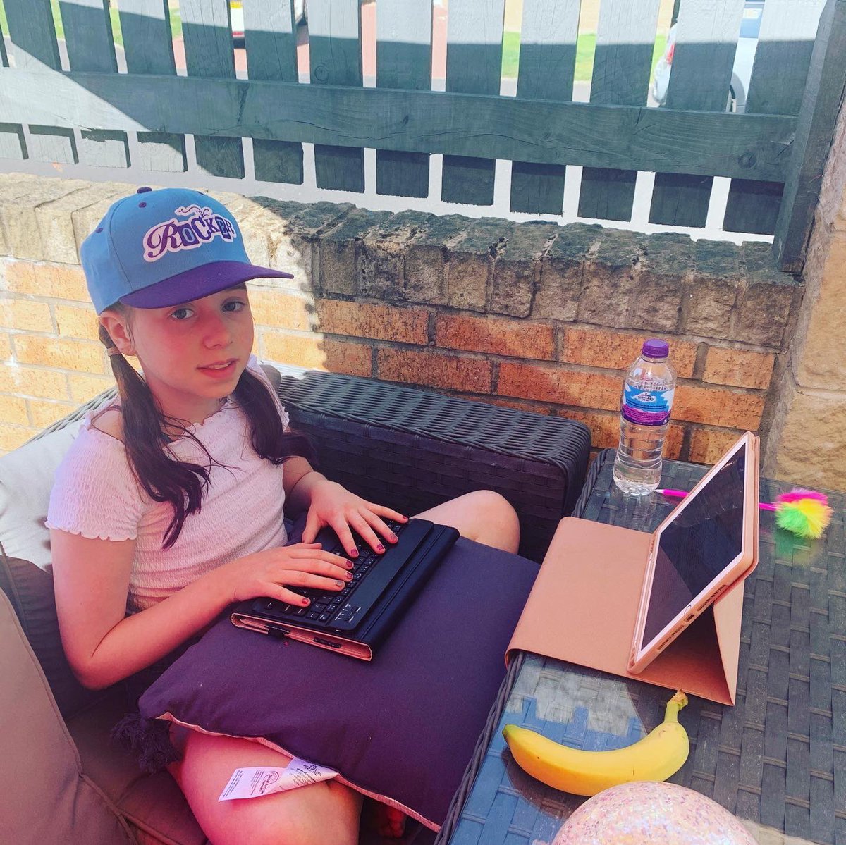 C14RE's tweet photo. Hazels is taking her school work out to the garden today to make the most of the beautiful weather ☀️ 👩🏻‍💻 #fairviewinternationalschool https://t.co/vzXTxSTGwF