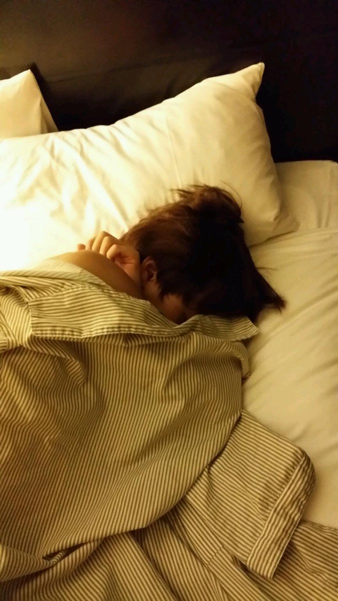 Oke sekarang giliran taehyung - Kumpulan Foto Taehyung update twt dari taun 2013-2020 -Sorry kalau ada yg kelewat :(~ A THREAD ~