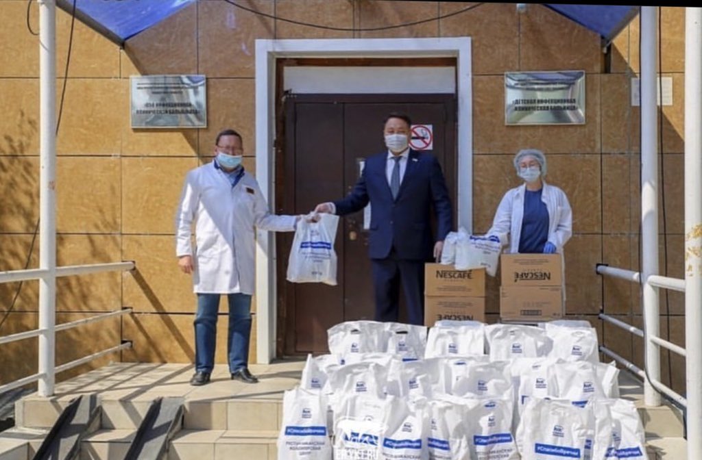 instagram.com/p/CAph2ZrpfXP/…

🔹Альберт Семенов: Считаю, что это мой долг - помогать тем, кто сейчас на передовой✊🏻
Акция #Спасибоврачам