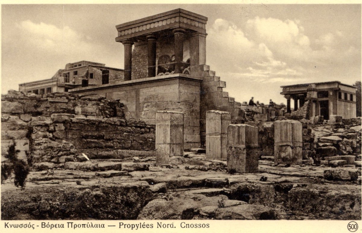 10/17 Postcards of Knossos from Evans’ time depict an amalgamation of Minoan past & European modernity, in particular postcards which depict the reconstitutions, as they blur the distinction between ancient and modern  #PATC5