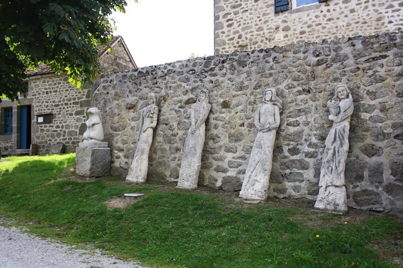 gdsudinsolite's tweet photo. #Masgot #FrançoisMichaud #Creuse #vilagesculpté
https://t.co/bLF0AiBJW4 https://t.co/cZandesMek