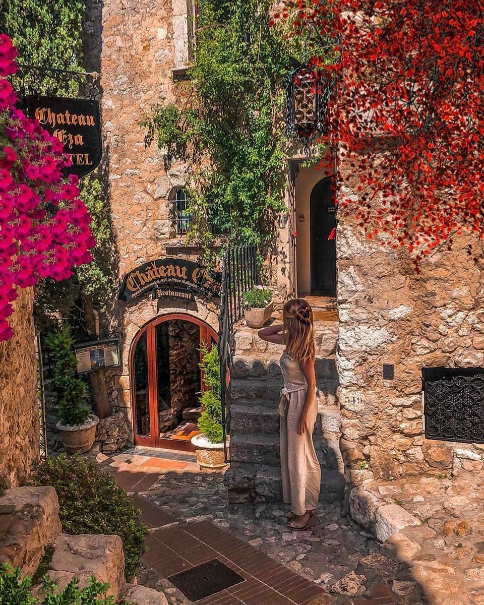 ChateauEza's tweet image. Very soon we will be able again to walk through the narrow streets of our beautiful Eze Village 😍 and to enjoy the exceptional moments at Château Eza 😊

Thank you very much liv_hanna for this magnificent "postcard" (via eze_tourisme)
.
#chateauezahotel #visitcotedazur