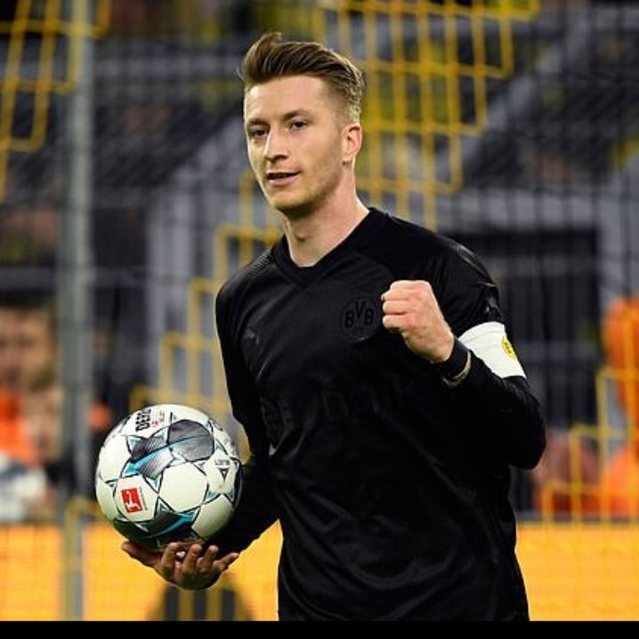 Thomas Müller as Marco ReusA Thread: