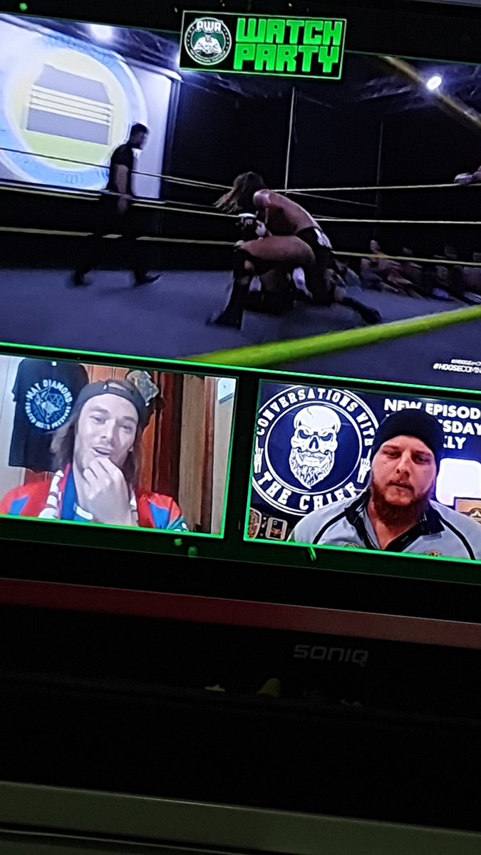 RobbieEagles_'s tweet photo. #PWAWatchParty with @MatDiamond / @HeadHunterRig right now! One match in, LUX v Osborne/Kelly https://t.co/xhd5hfGInA