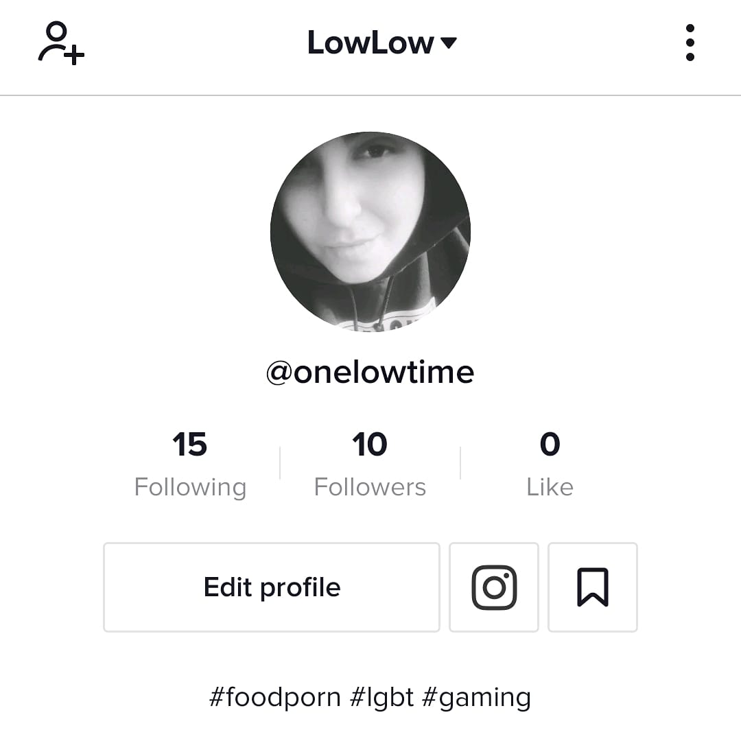 OneLowTime's tweet photo. Follow me on TikTok! I'll start posting at 50 follows!
#foodporn #foodie #foodeat #lgbt #OneLowTime #sendnoods #tiktok https://t.co/UqtrEYzVJ9