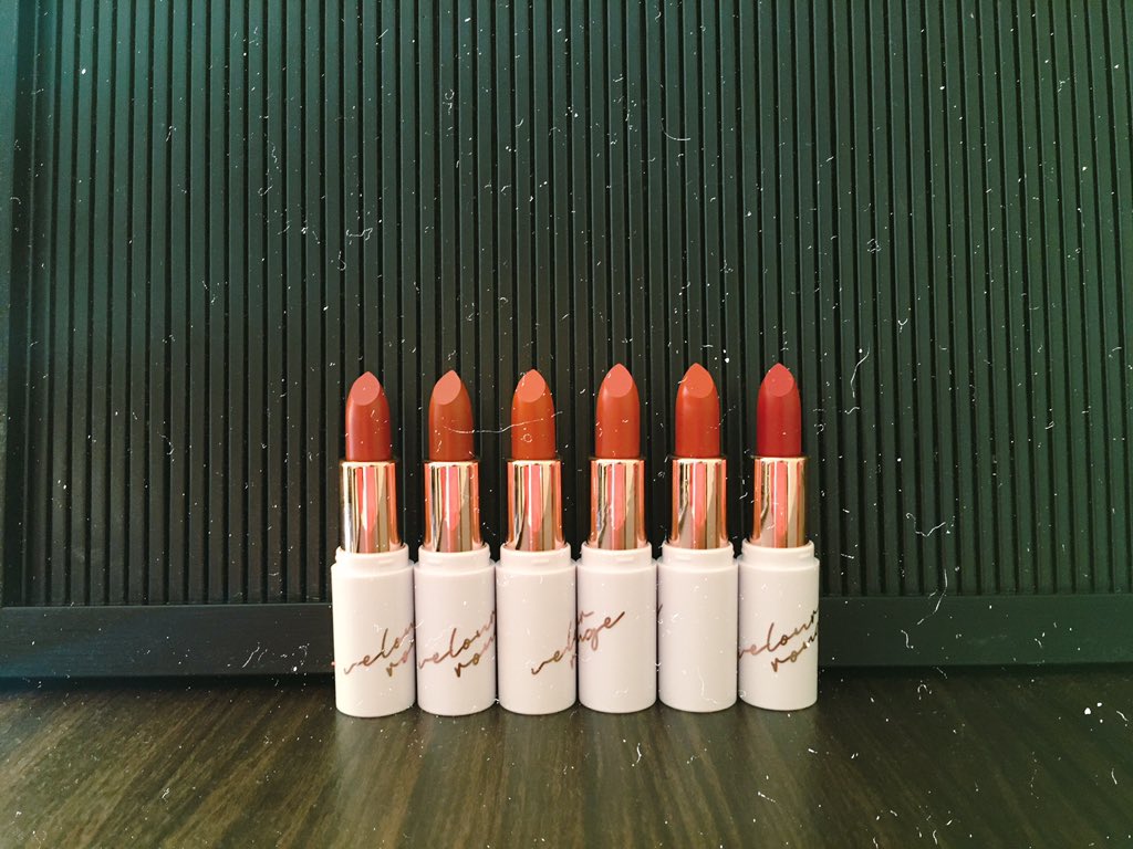 Hello hello I’m taking a break from fragrance threads to talk about the  @ifxcosmetics Velour Rouge lipsticks I bought three of them myself during their bundle sale and received three others as PR but this thread is not sponsored and all thoughts and photos are my own 