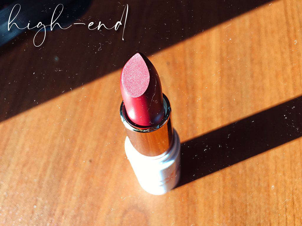 High-End (VR 1.0)I actually really like this shade! It’s such a wearable red that’s not too bright or dark. I usually reserve reds for dinners or events but I could honestly use this shade daily 