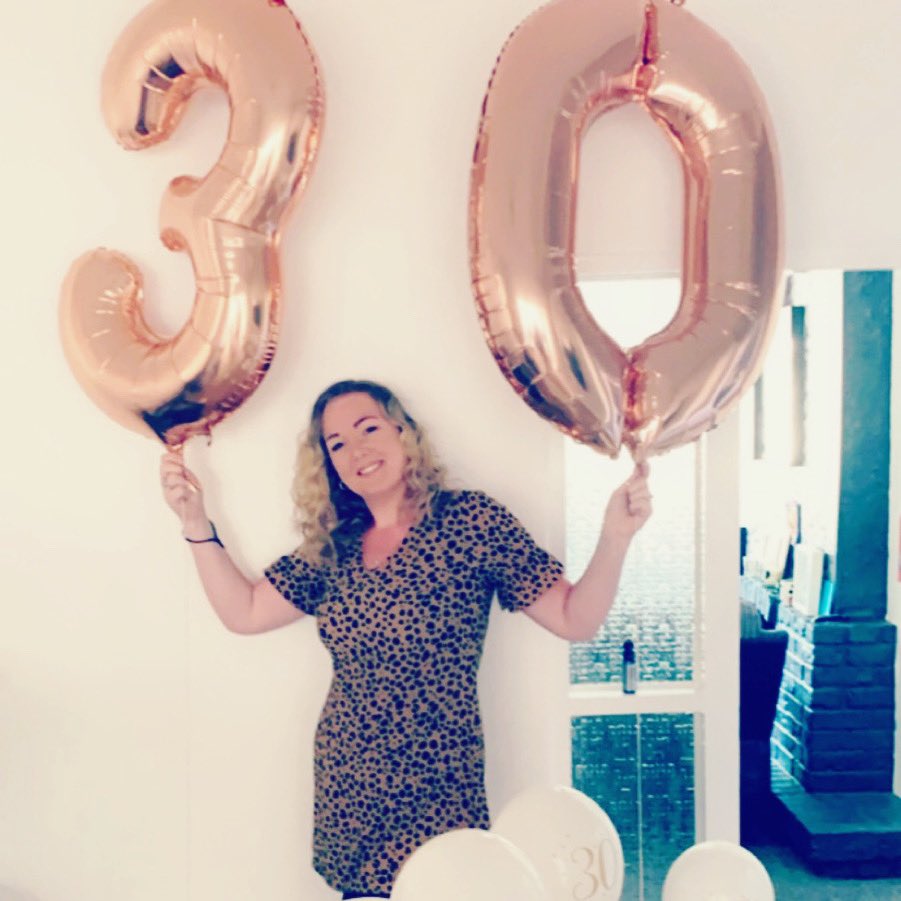It’s my birthday 😁 #30 #birthday #happybirthdaytome #luckygirl #feelingloved 🥰🥰🥰