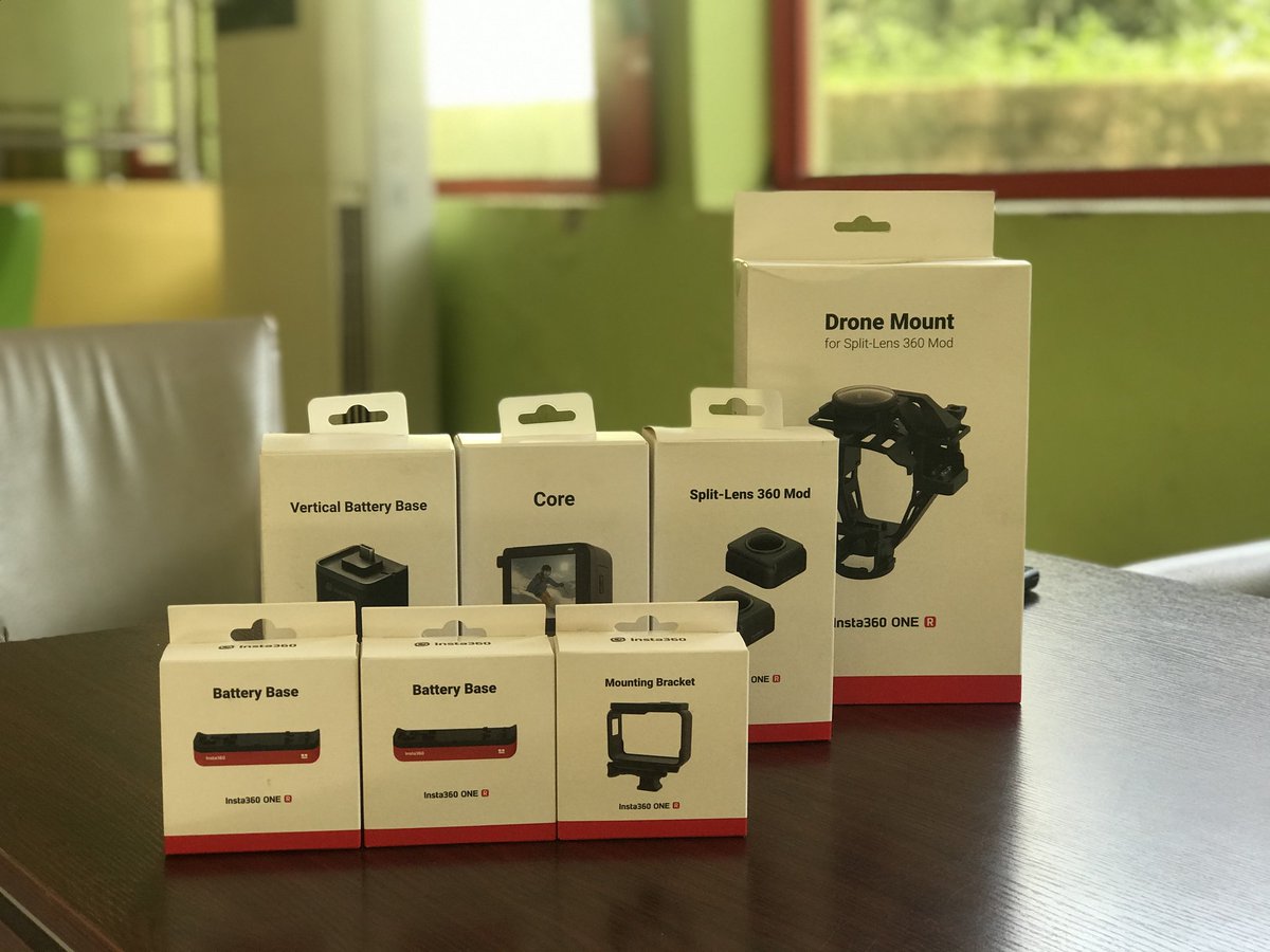 Experisimmerse's tweet image. Meet the new addition to the Experis Immersive gear family👌

The new @insta360 One R ✌🇳🇬

We can't wait for you all to see the awesome contents from it.

#Experisimmersive #Insta360 #360VR