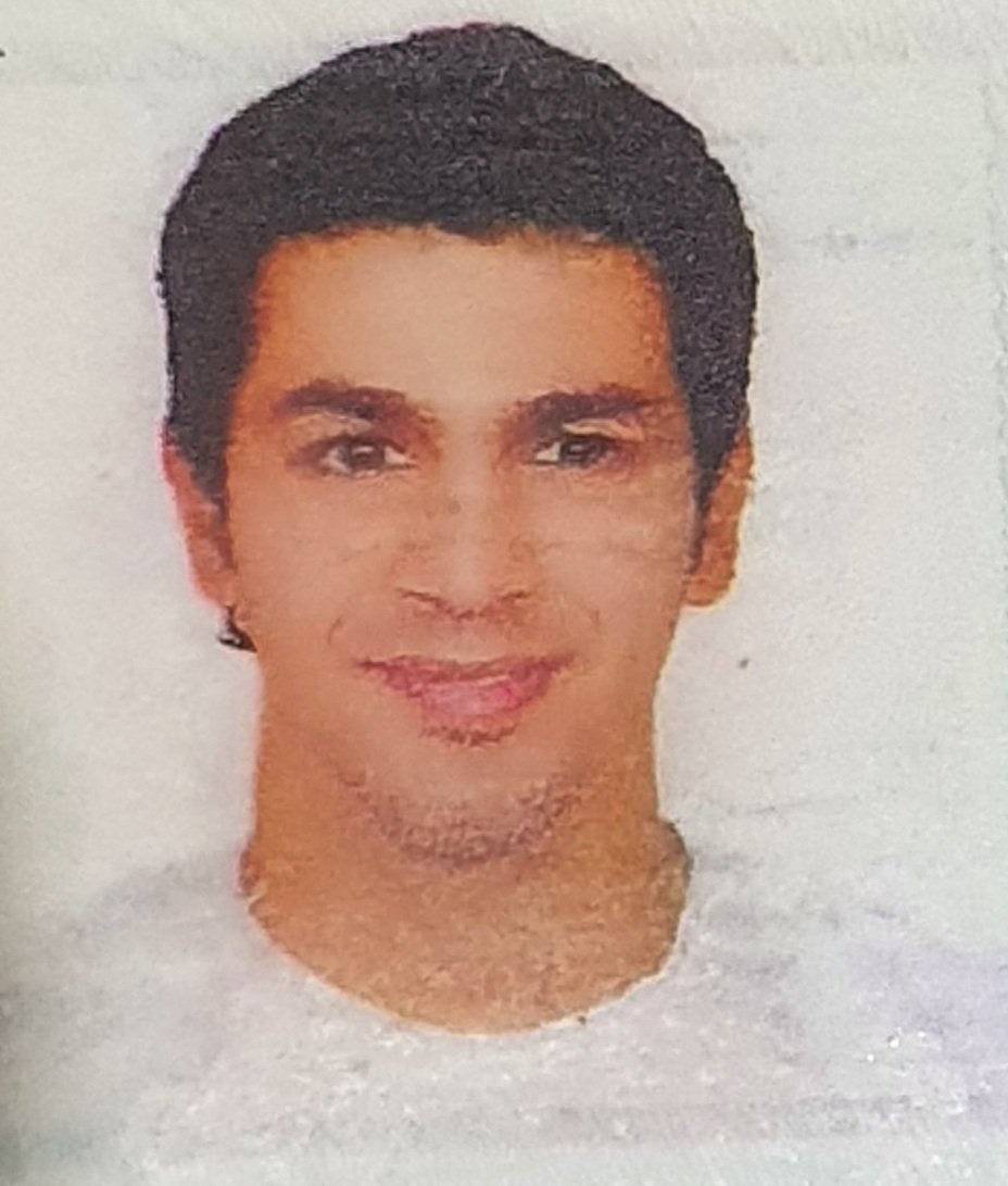 When you find your old old photos 🤣 #photosfordocuments 🤣
